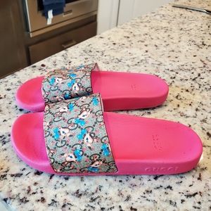 Gucci Girls kids slides sandals sz 35